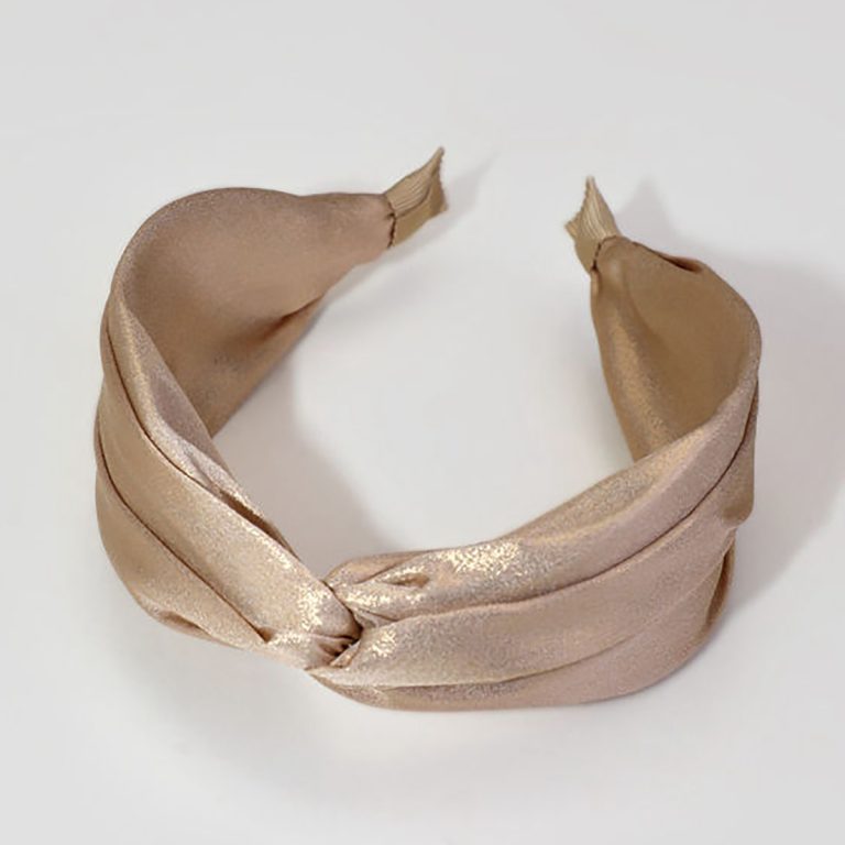 Crafted Elegance:Custom Silk Scarf Wholesale,featuring scarf silk and silk handkerchief.